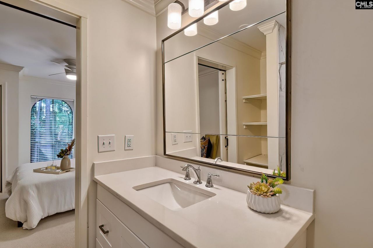 5027 Forest Lake Place Photo 22