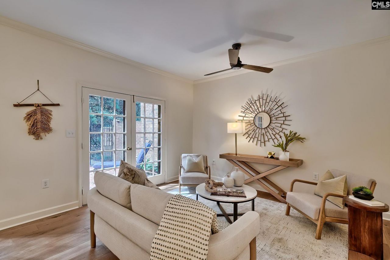 5027 Forest Lake Place Photo 4