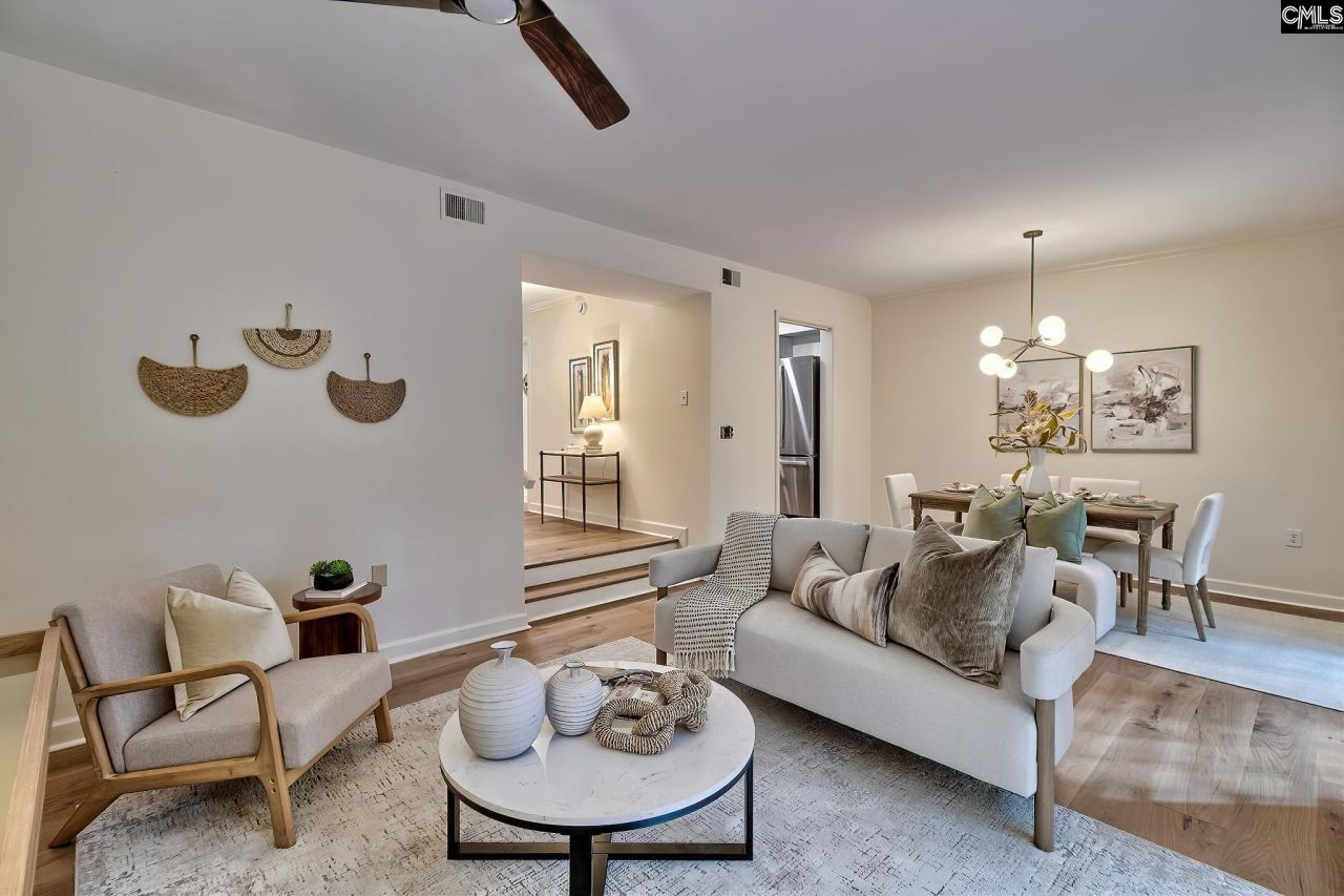 5027 Forest Lake Place Photo 6