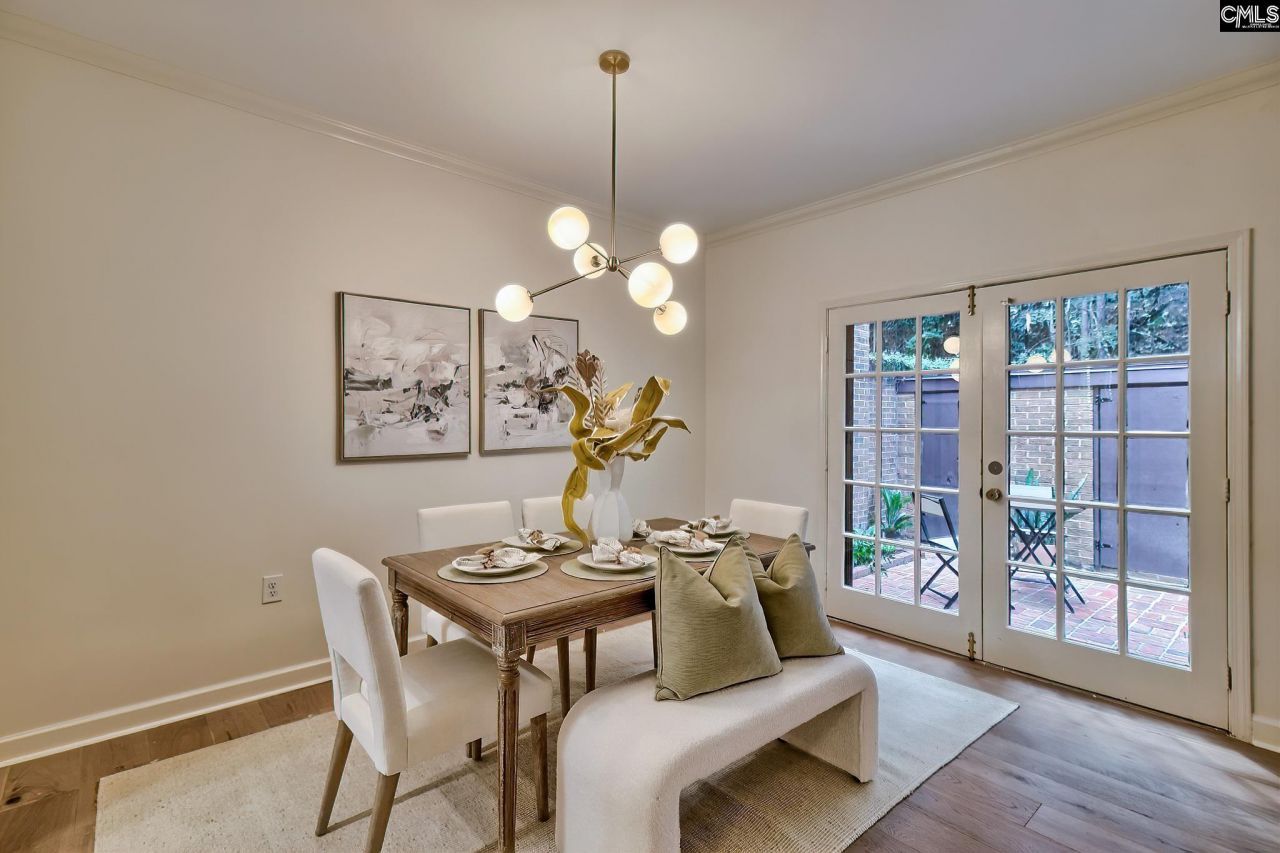 5027 Forest Lake Place Photo 7