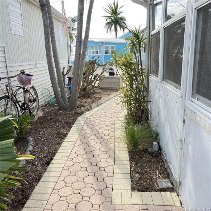 1230 Nettles Boulevard, Jensen Beach, FL 34957 Photo