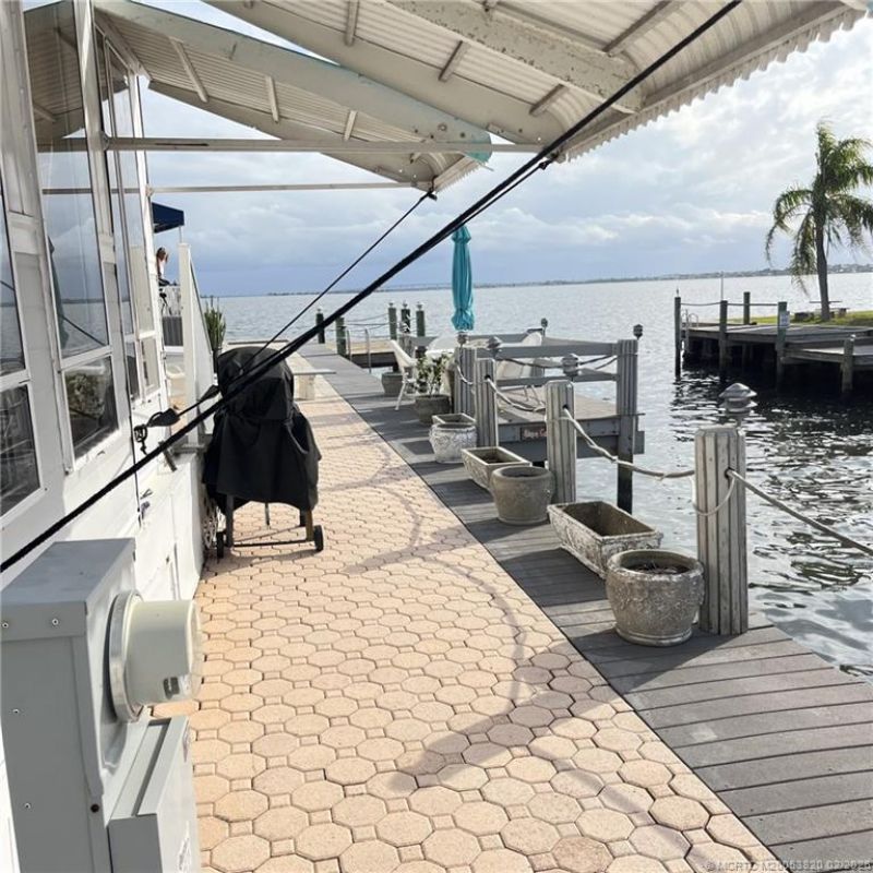 1230 Nettles Boulevard, Jensen Beach, FL 34957 Photo