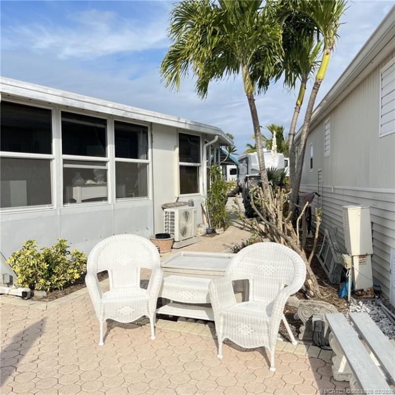 1230 Nettles Boulevard, Jensen Beach, FL 34957 Photo