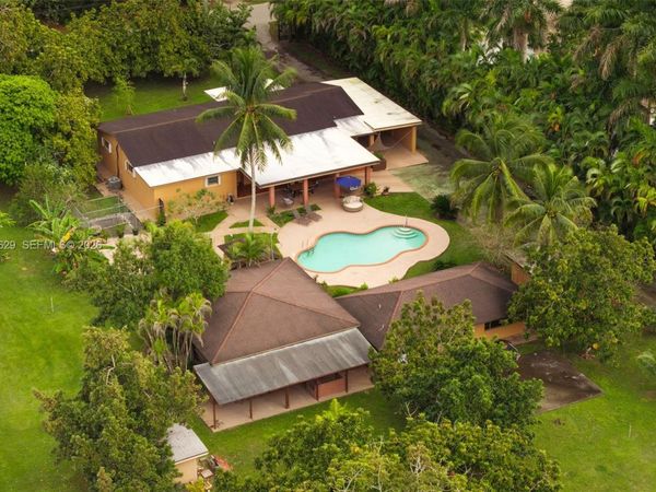 20450 SW 198th Ave , Miami, FL 33187