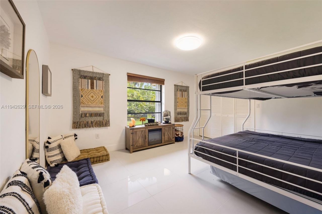 20450 SW 198th Ave , Miami, FL 33187 Photo