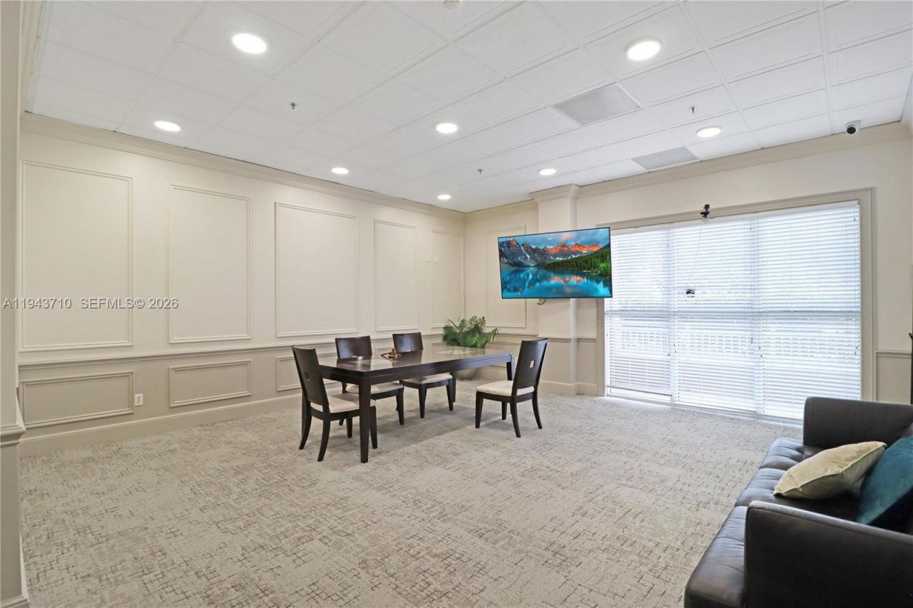 2665 SW 37th Ave , Unit 908, Miami, FL 33133 Photo