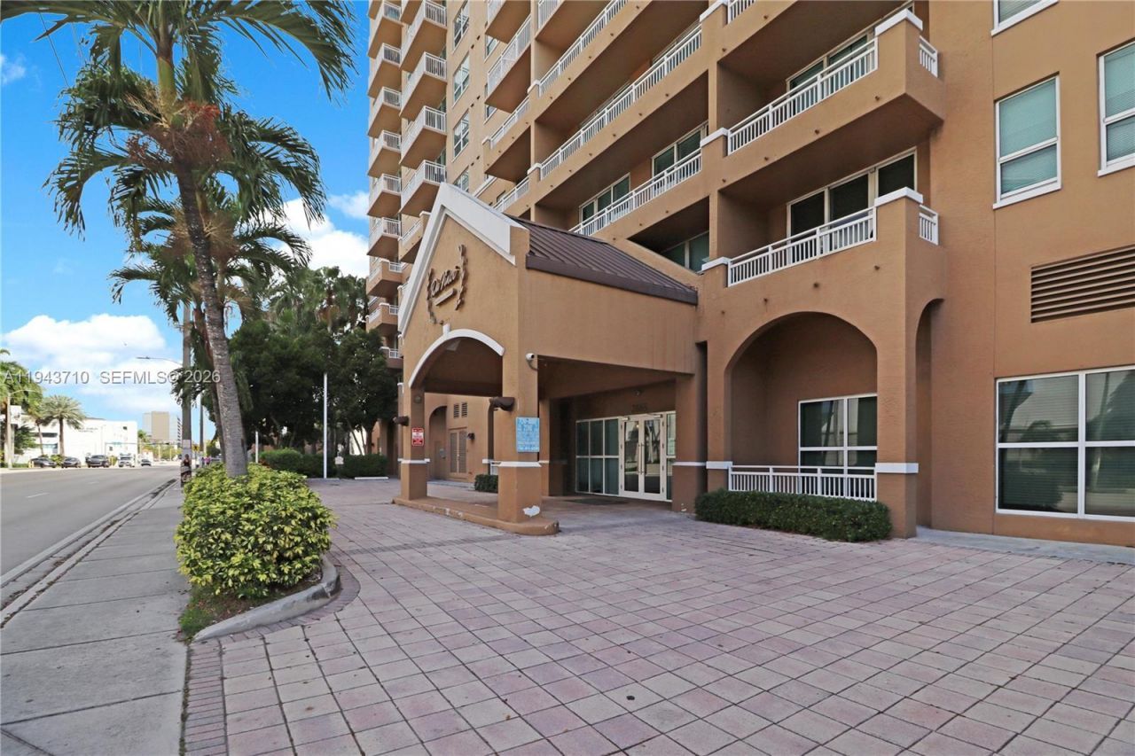 2665 SW 37th Ave , Unit 908, Miami, FL 33133 Photo