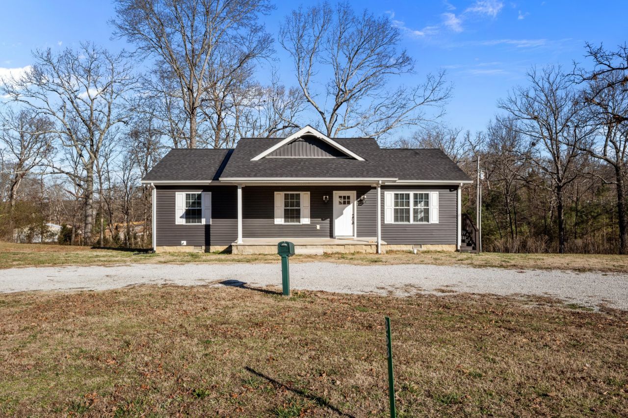 358 Able St, Big Sandy, TN 38221 Main Photo