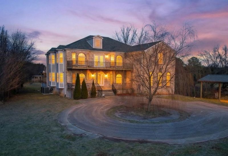 1463B VESTA ROAD Lebanon, TN 37090