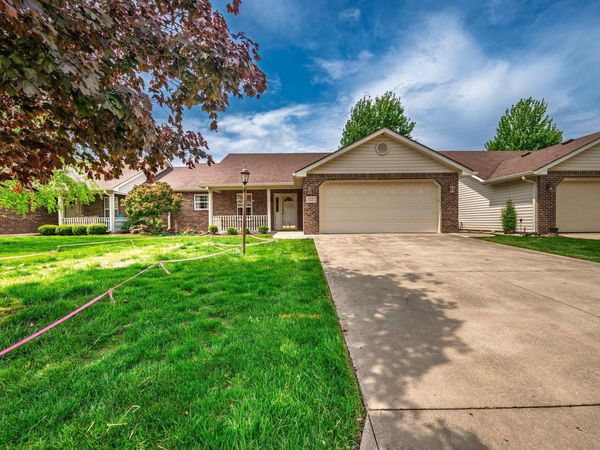 1221 N Saybrook Lane, Muncie, IN 47304