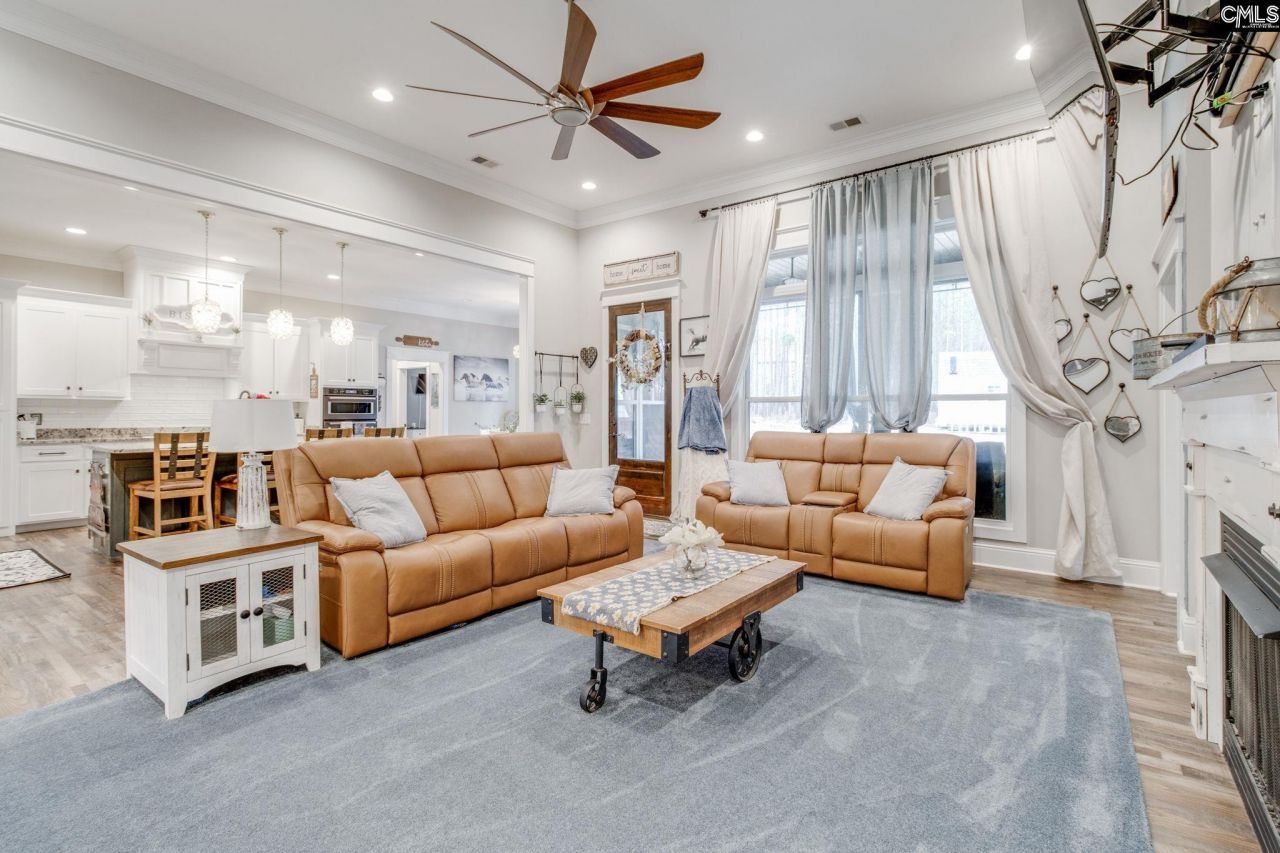 2138 Lockhart Road Photo 7