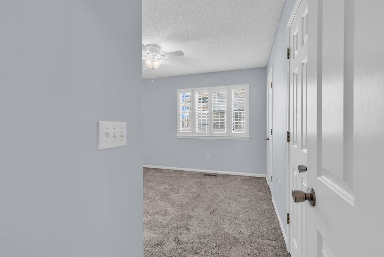 611 2nd Ave. S Photo 26