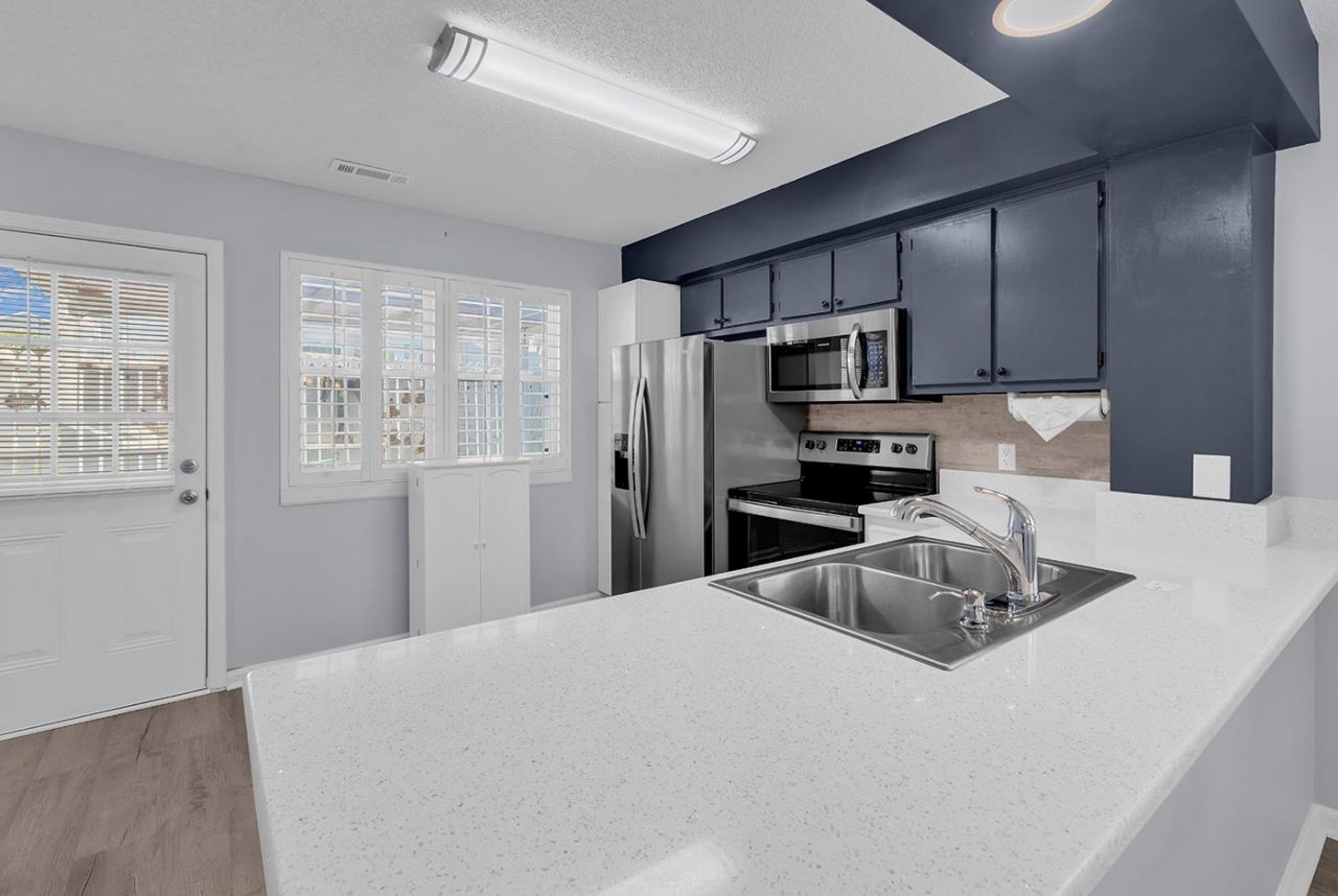 611 2nd Ave. S Photo 4