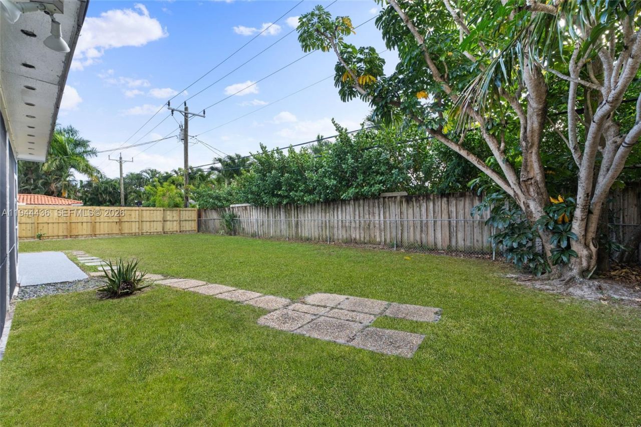 1472 NE 62nd St, Unit 1472, Fort Lauderdale, FL 33334 Photo