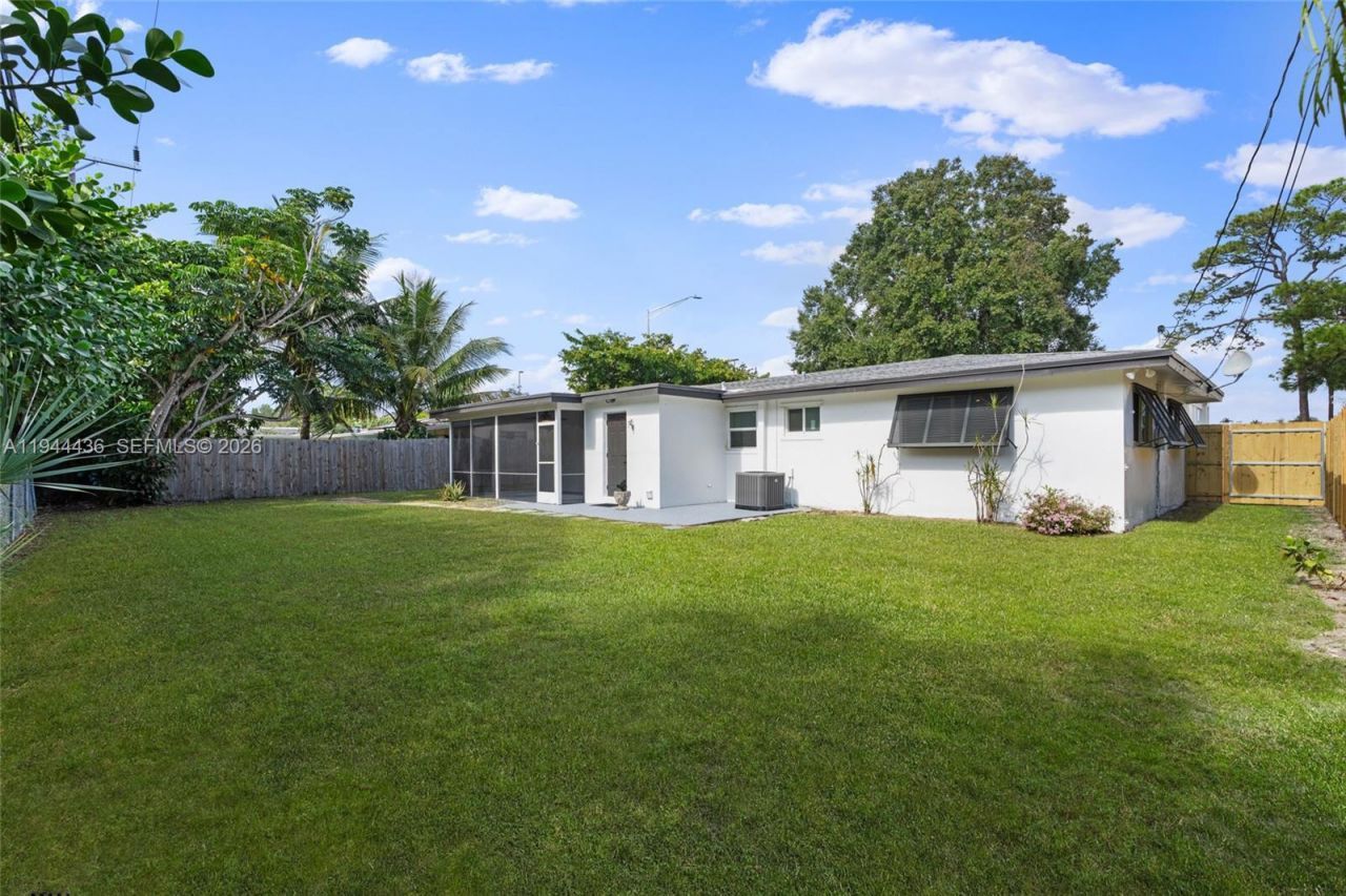 1472 NE 62nd St, Unit 1472, Fort Lauderdale, FL 33334 Photo