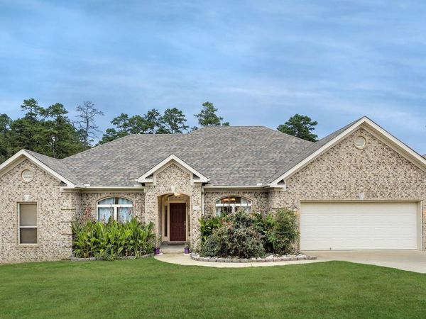 15516 Hartford Street, Little Rock, AR 72223