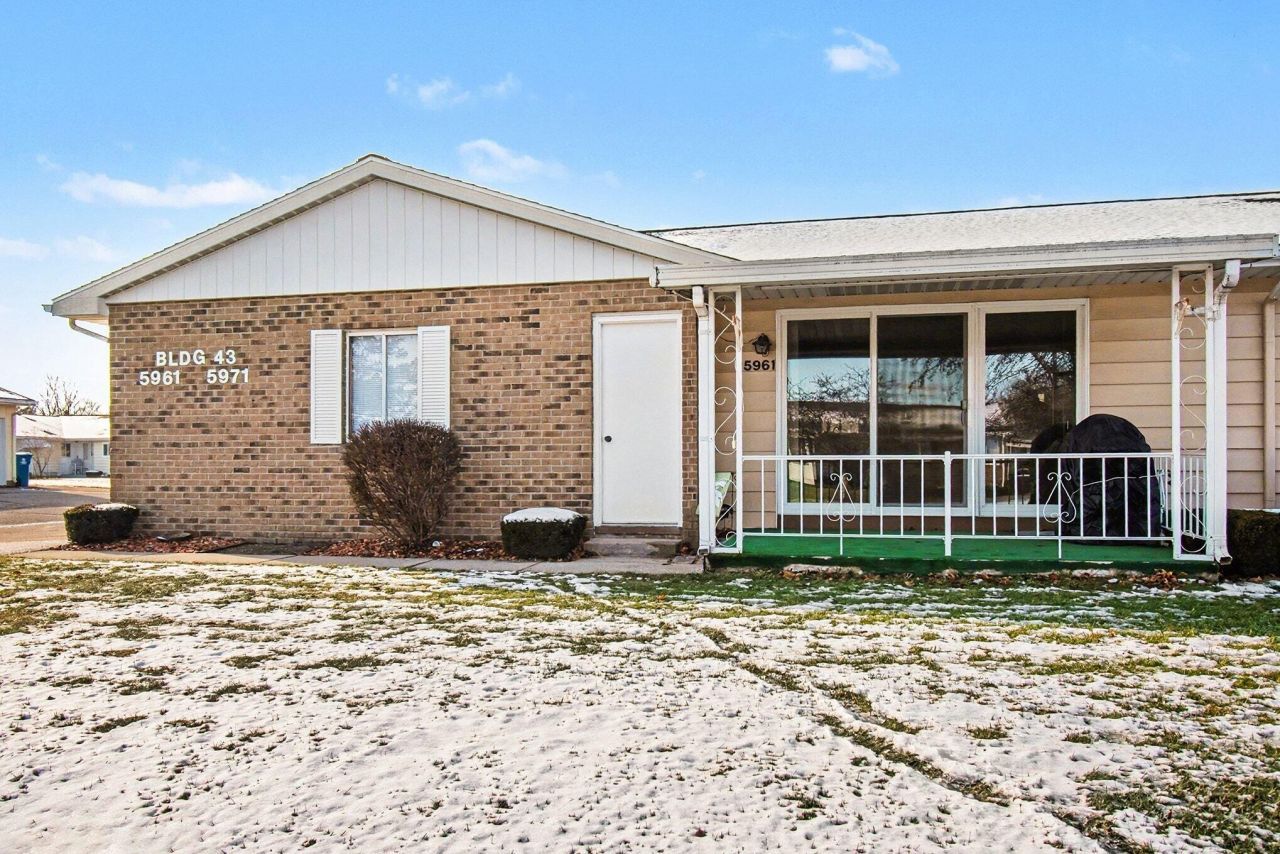 5961 Leisure South Drive Se, Kentwood, MI 49548 Main Photo