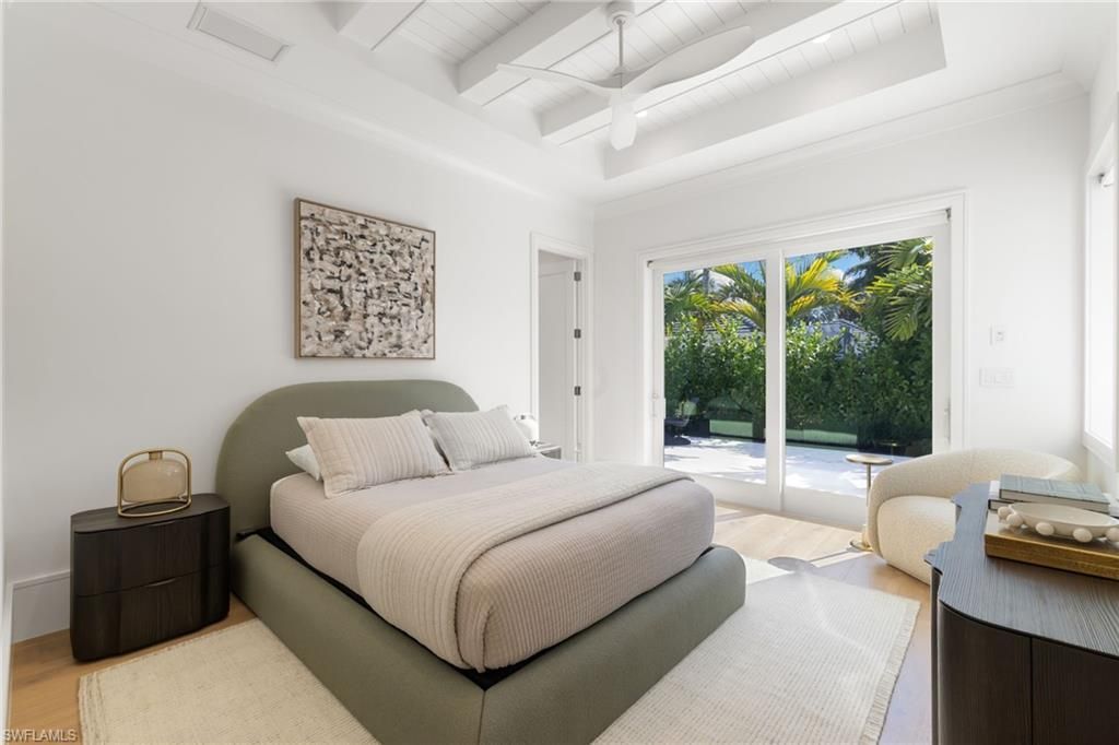 660 Wedge Dr, Naples, FL 34103 Photo