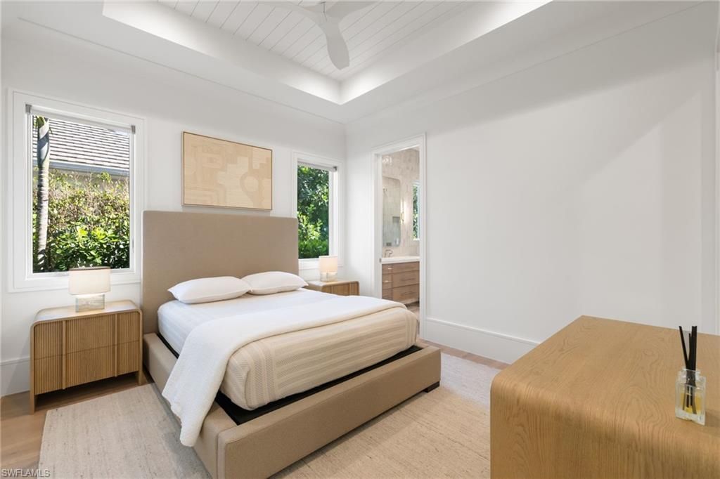 660 Wedge Dr, Naples, FL 34103 Photo