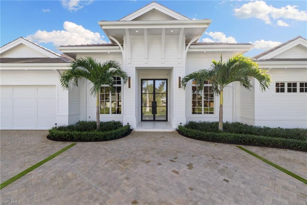 660 Wedge Dr, Naples, FL 34103 Photo