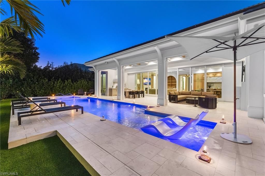 660 Wedge Dr, Naples, FL 34103 Photo