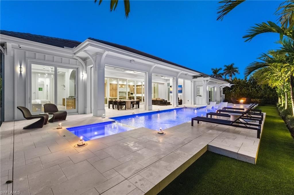 660 Wedge Dr, Naples, FL 34103 Photo