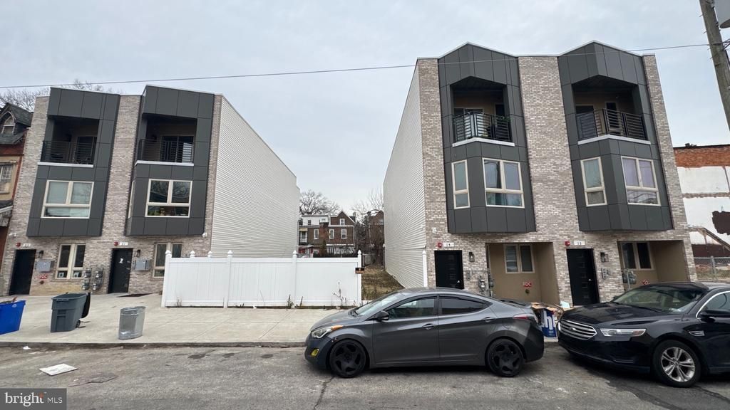 17 N Farson Street, Philadelphia, PA 19139 Main Photo