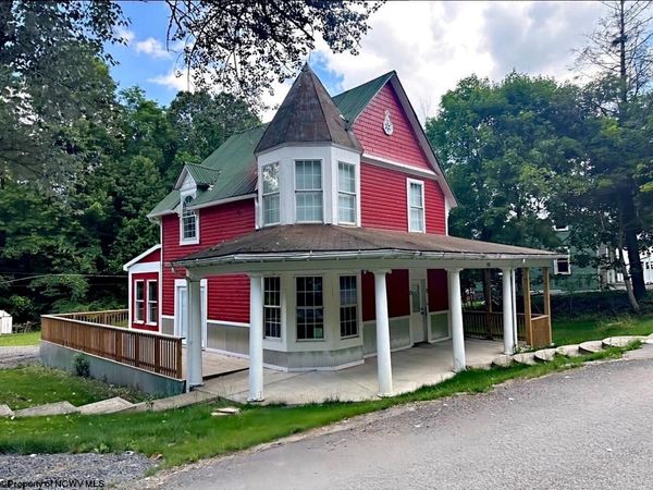 101 Patricia Avenue, Elkins, WV 26241