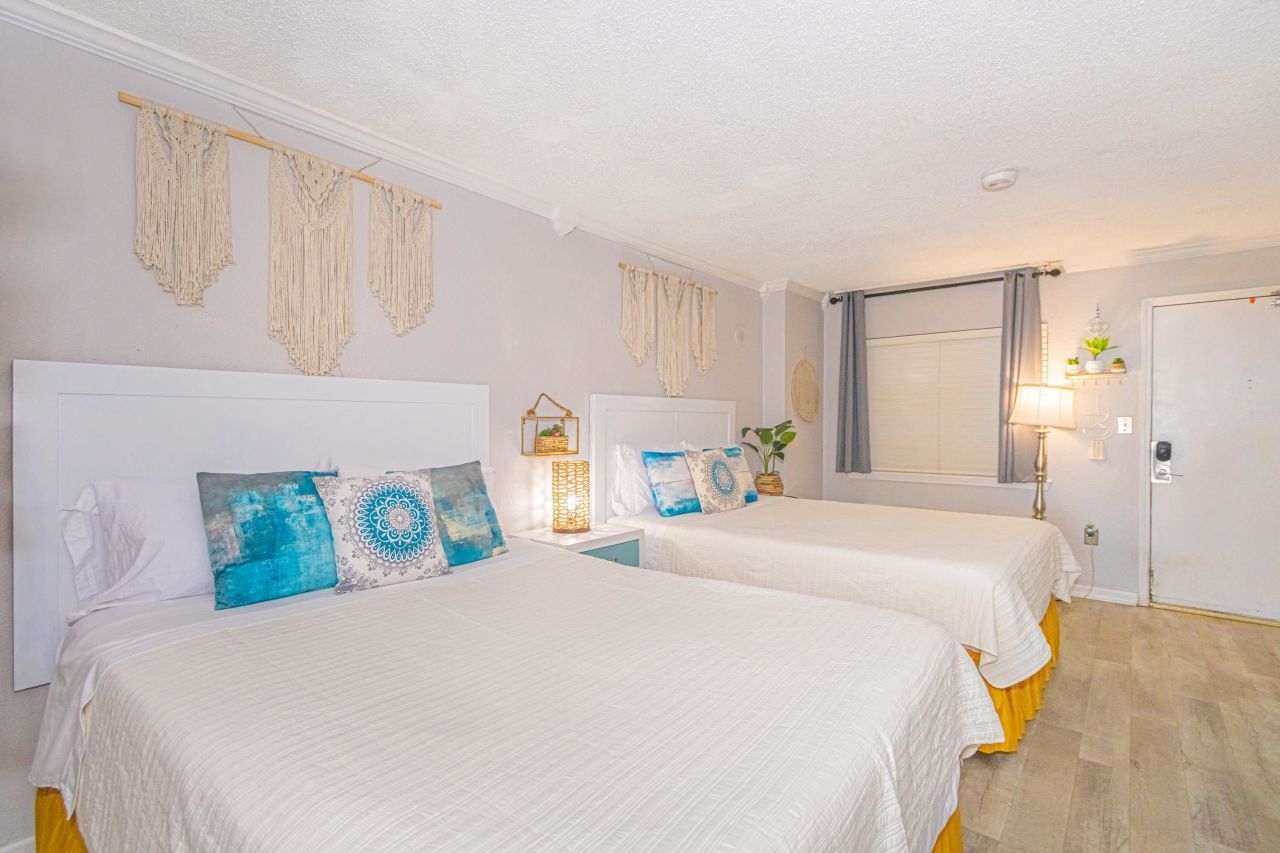 200 N 76th Ave. N Photo 15