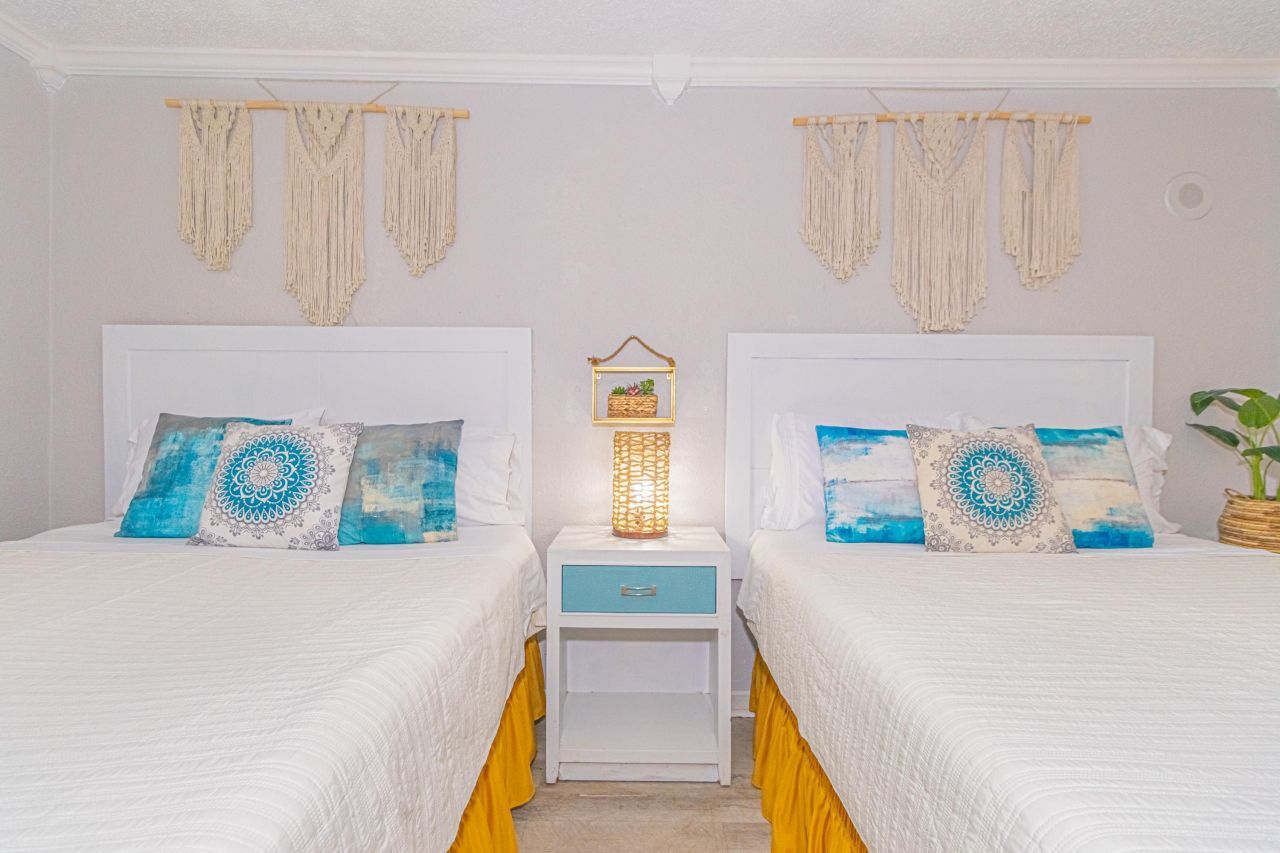 200 N 76th Ave. N Photo 17