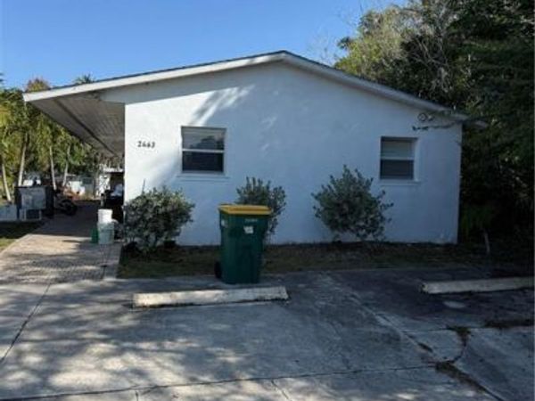 2431 Washington AVE, NAPLES, FL 34112