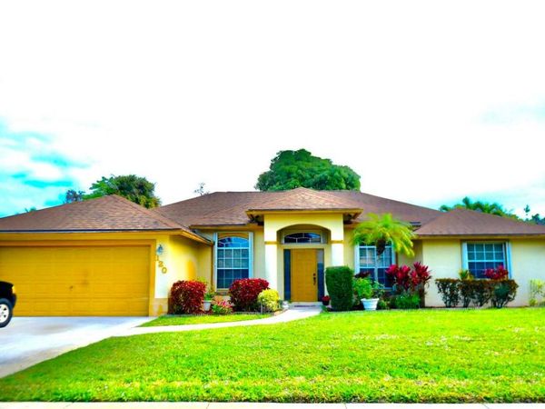 120 Venetian Lane, Royal Palm Beach, FL 33411
