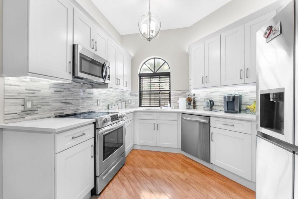 5131 Europa Drive, Unit L, Boynton Beach, FL 33437 Photo