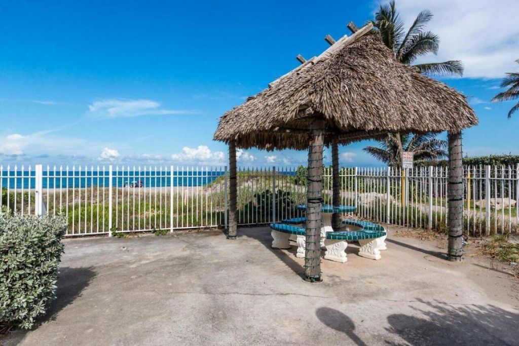 3051 S Ocean Boulevard, Unit 2050, Boca Raton, FL 33432 Photo