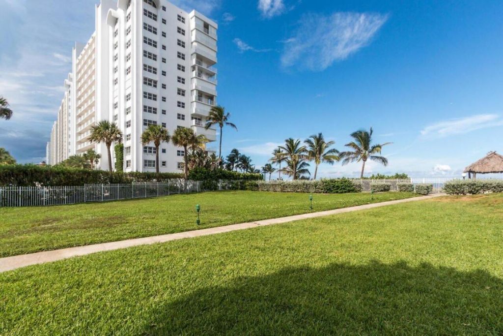 3051 S Ocean Boulevard, Unit 2050, Boca Raton, FL 33432 Photo