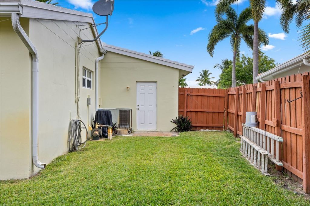 6543 NE 21st Road, Fort Lauderdale, FL 33308 Photo