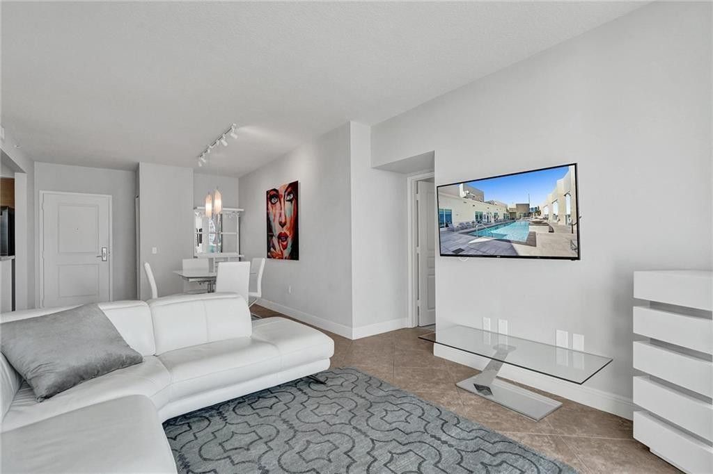 350 SE 2nd Street, Unit 1720, Fort Lauderdale, FL 33301 Photo