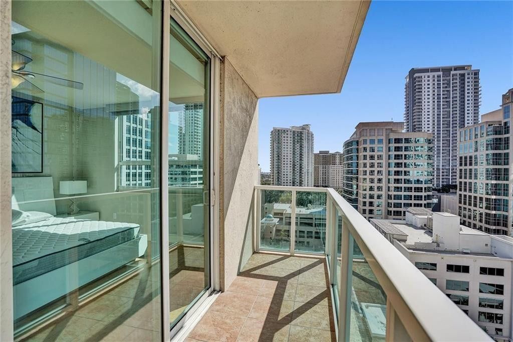 350 SE 2nd Street, Unit 1720, Fort Lauderdale, FL 33301 Photo