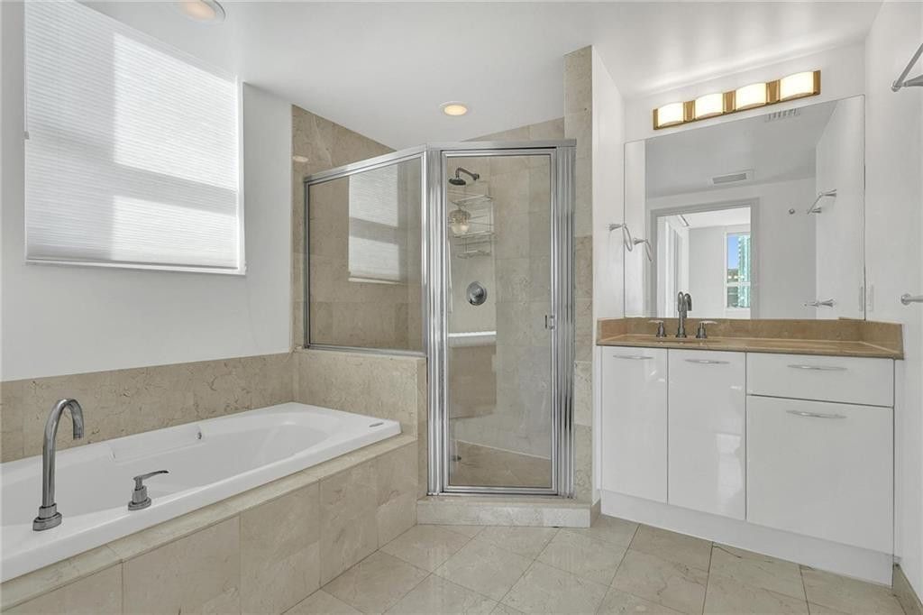 350 SE 2nd Street, Unit 1720, Fort Lauderdale, FL 33301 Photo