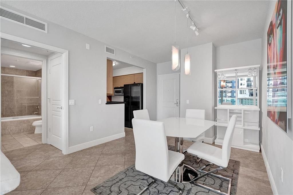 350 SE 2nd Street, Unit 1720, Fort Lauderdale, FL 33301 Photo