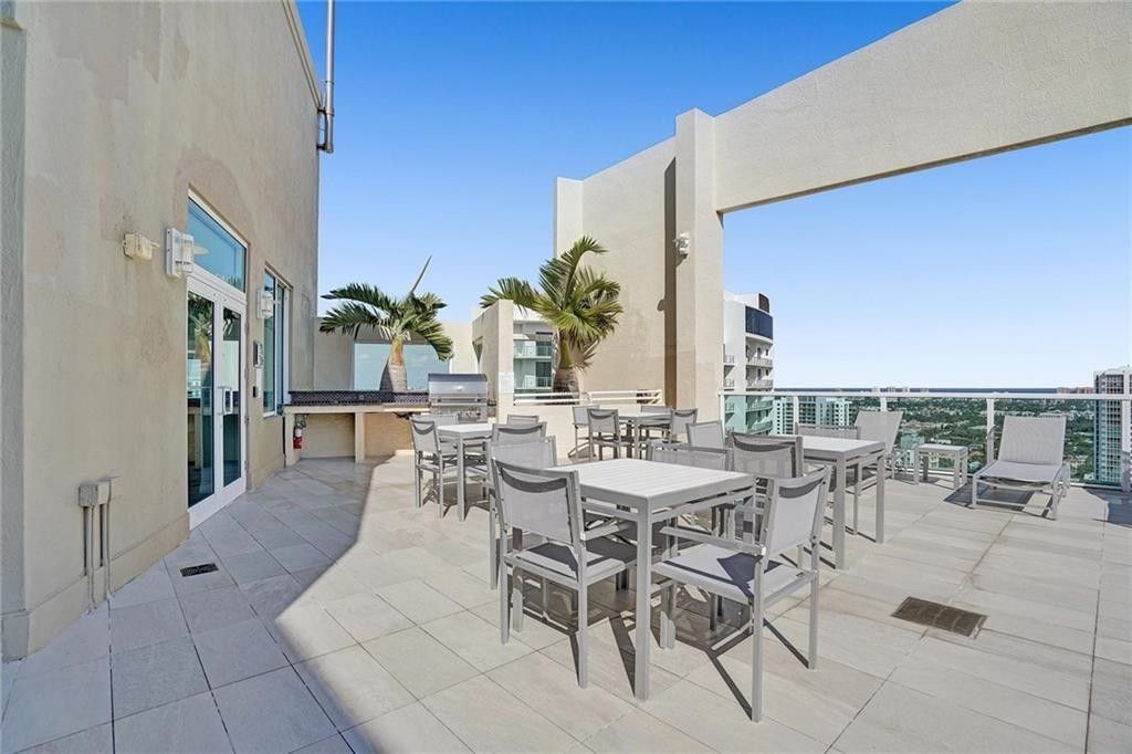 350 SE 2nd Street, Unit 1720, Fort Lauderdale, FL 33301 Photo