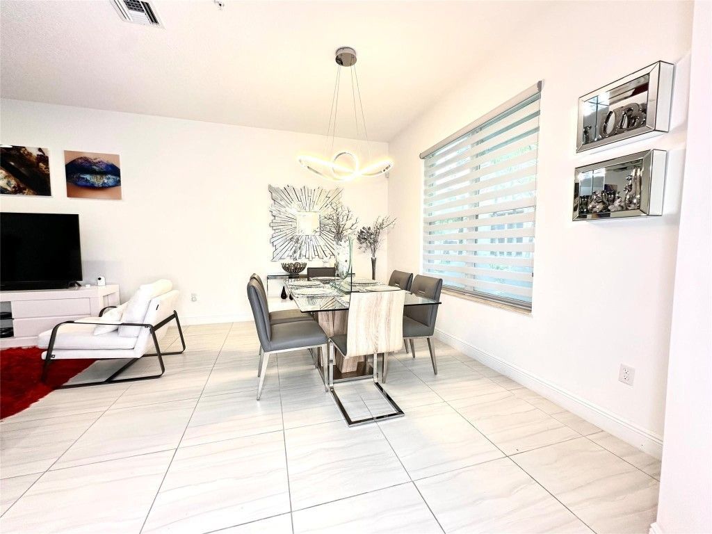 1765 NW 124th Place, Pembroke Pines, FL 33028 Photo