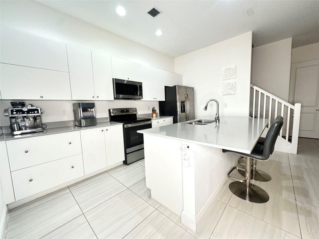 1765 NW 124th Place, Pembroke Pines, FL 33028 Photo