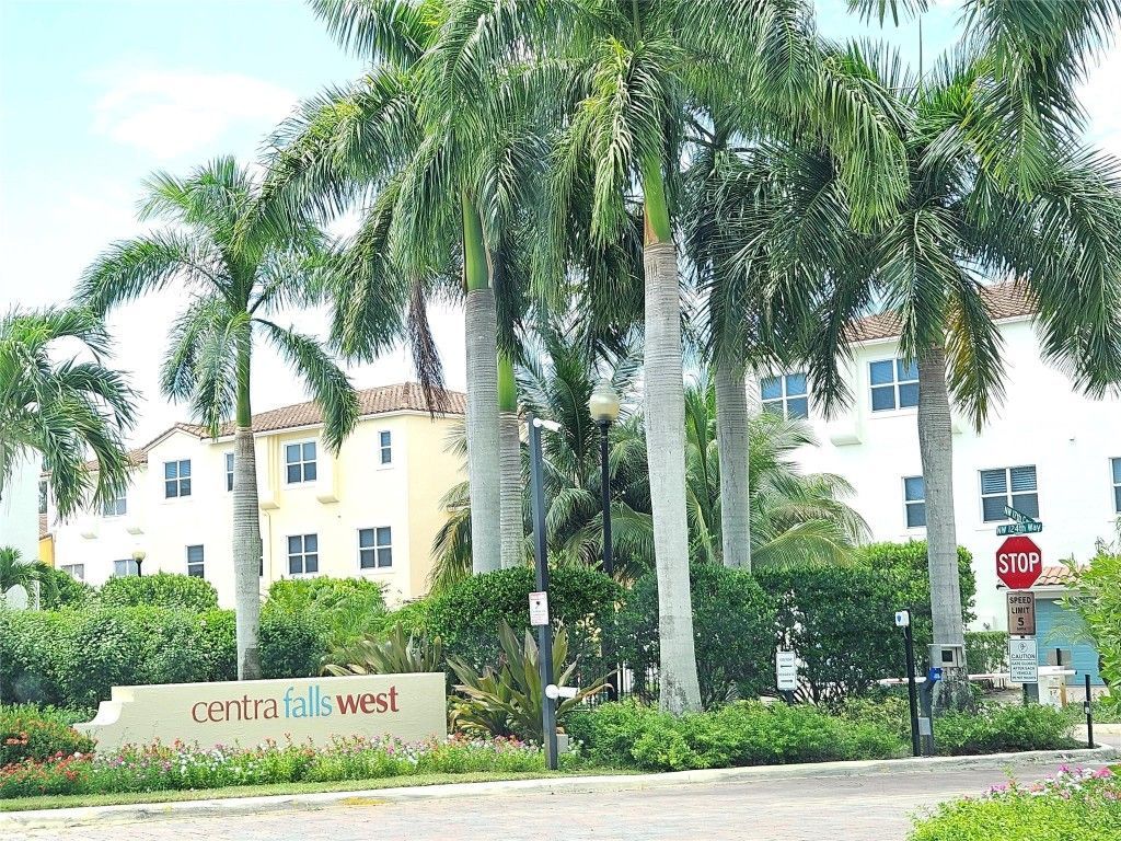 1765 NW 124th Place, Pembroke Pines, FL 33028 Photo