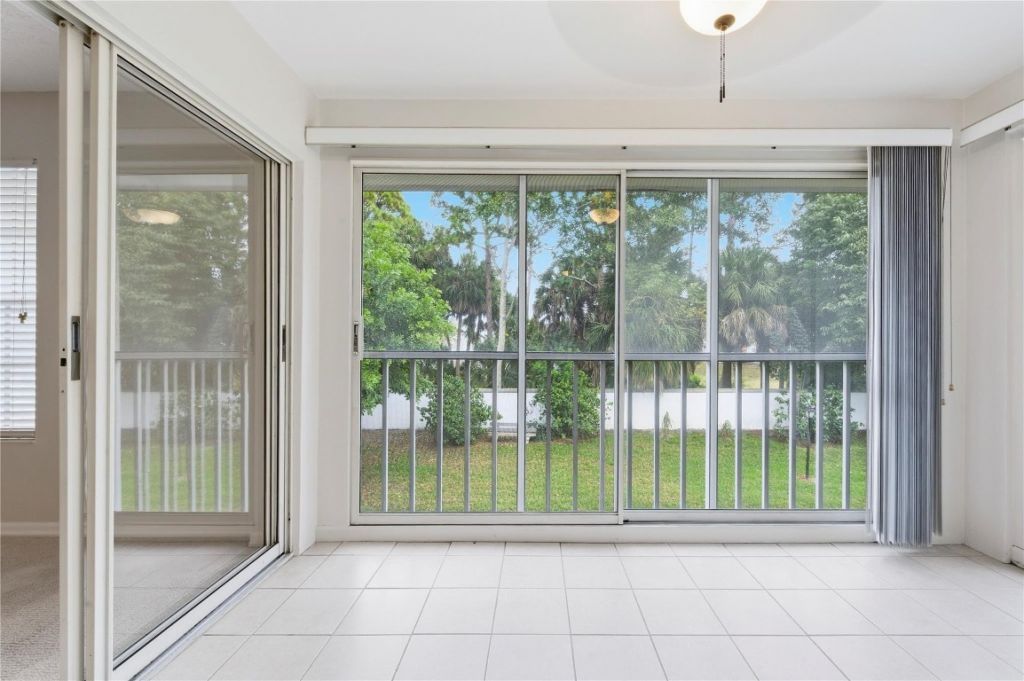804 SE Central Pkwy, Unit 12, Stuart, FL 34994 Photo