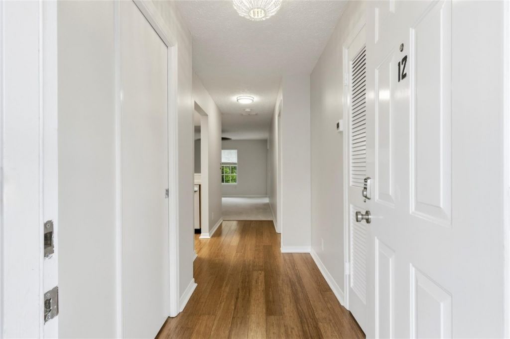 804 SE Central Pkwy, Unit 12, Stuart, FL 34994 Photo