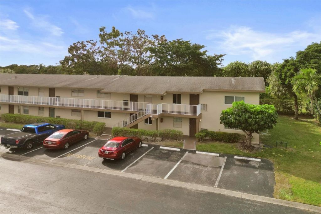 651 NW 80th Terrace, Unit 207, Margate, FL 33063 Photo