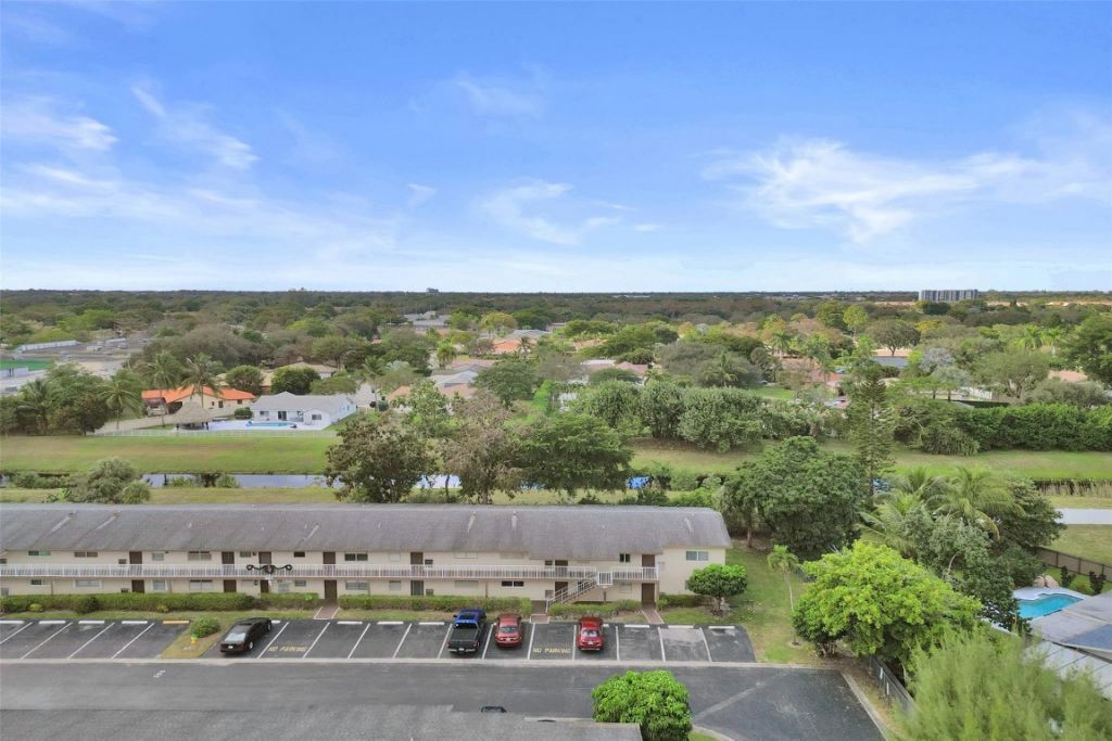 651 NW 80th Terrace, Unit 207, Margate, FL 33063 Photo