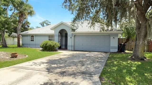 10 Blackfoot Court, Palm Coast, FL 32137 Main Photo