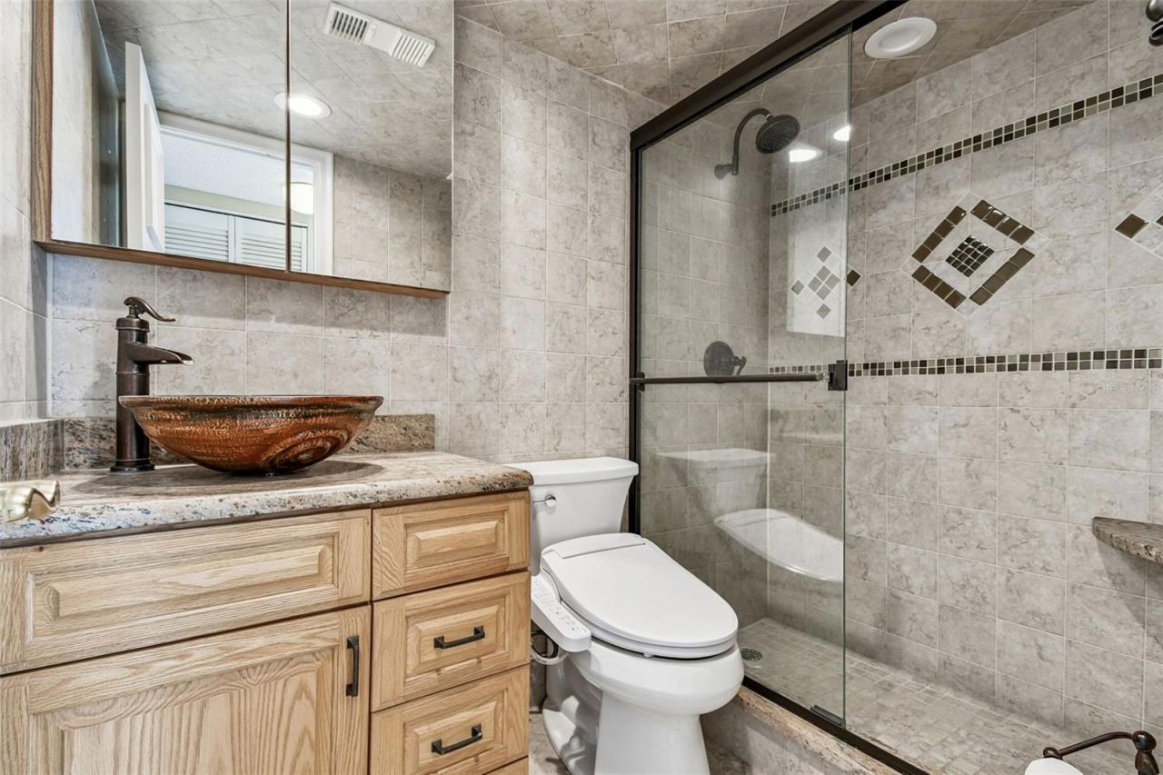 6104 Palma Del Mar Boulevard S, Unit 402, Saint Petersburg, FL 33715 Photo